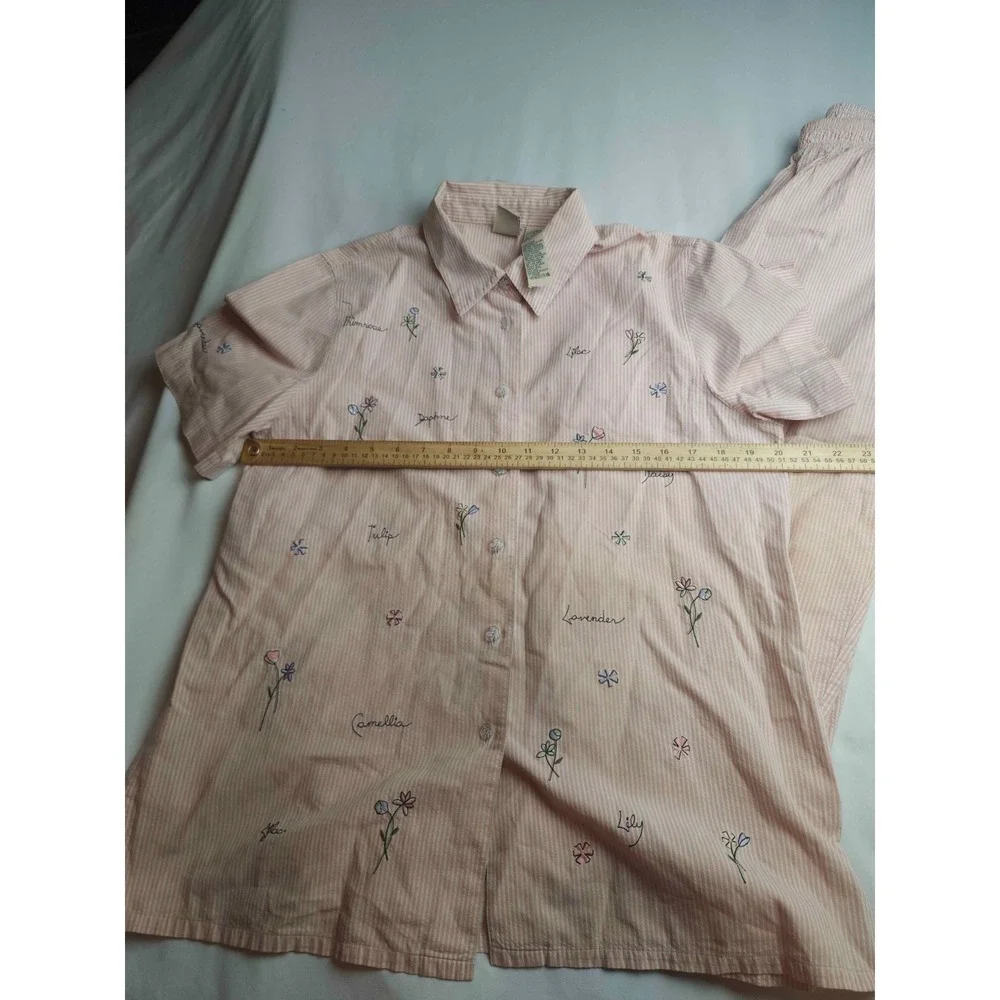 K wear by Koret Floral Embroidered Pajama Set Womens Small Pink Striped Woven